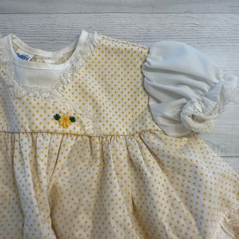 Vintage Mini world girls yellow polka dot dress‎ 9-12 months